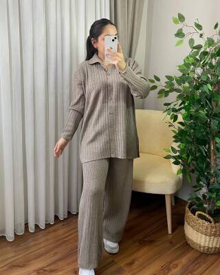 MİRA ÖNÜ DÜĞMELİ ÇİZGİLİ TRİKO TAKIM 1011-10-VİZON